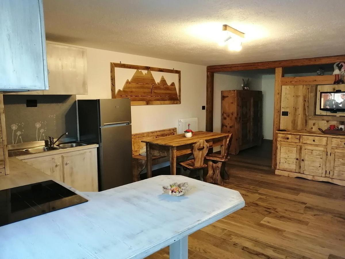 Maison Perriail Vda Gressan N 0029 外观 照片