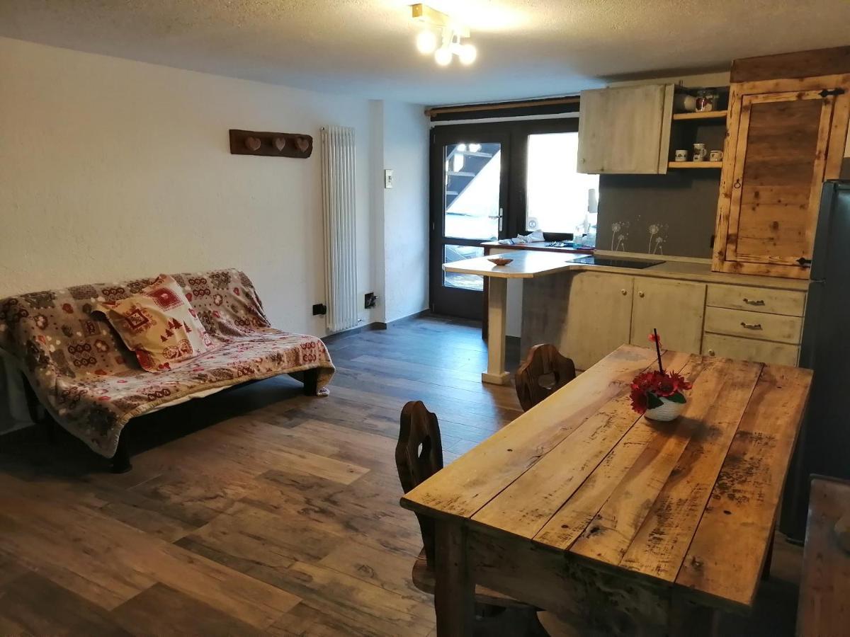 Maison Perriail Vda Gressan N 0029 外观 照片